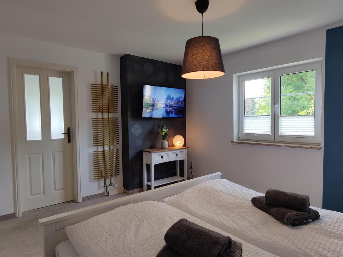 Ferienhaus Villa Adelsberg Mit Dachterrasse In Zentraler Lage Fuer Bis Zu 10 Personen 开姆尼茨 外观 照片